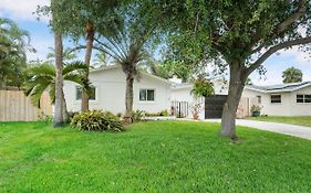 Chic Coastal - Heated Pool Per Request, Near Pga & Everything!