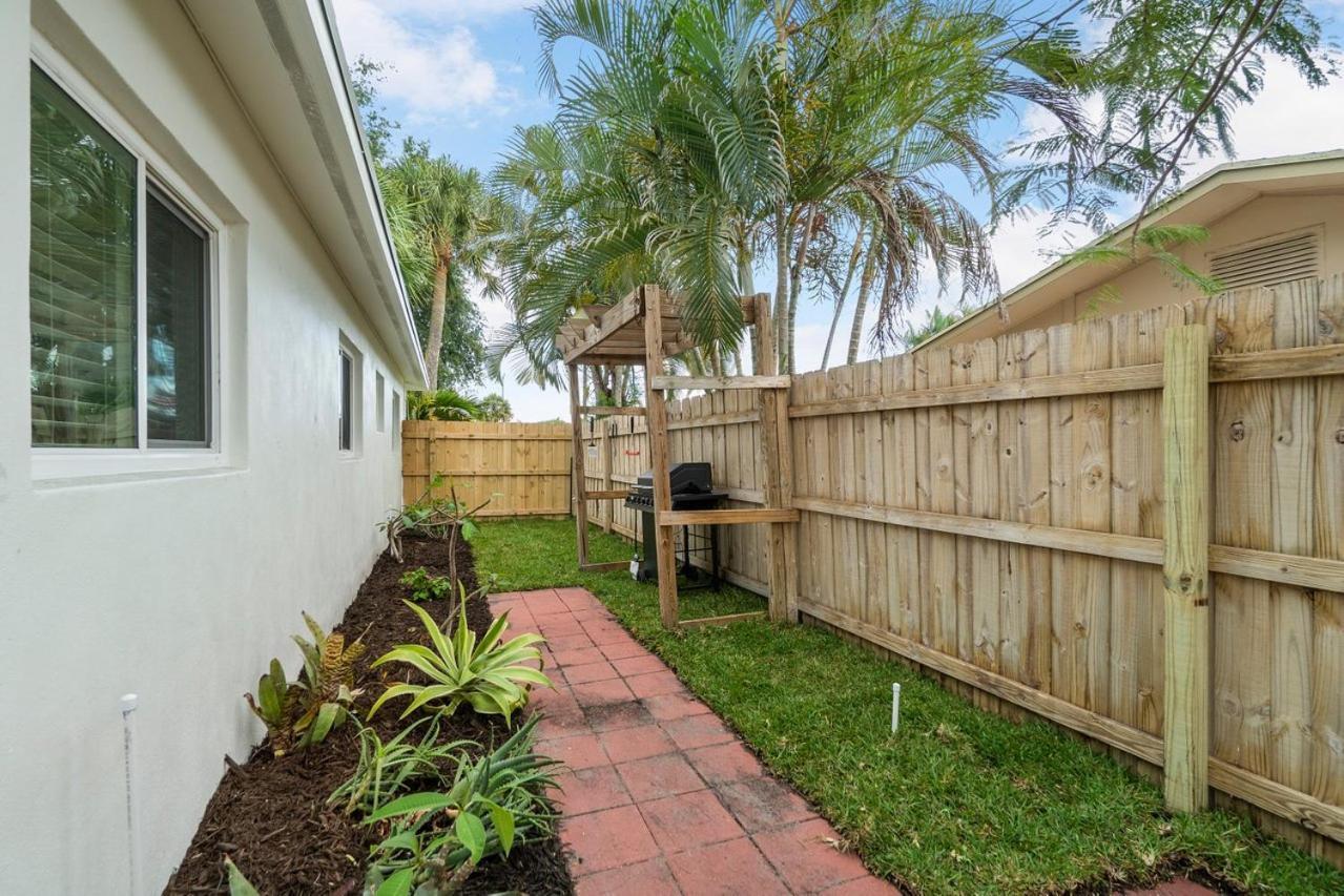 Chic Coastal - Heated Pool Per Request, Near Pga & Everything! Palm Beach Gardens Exterior photo